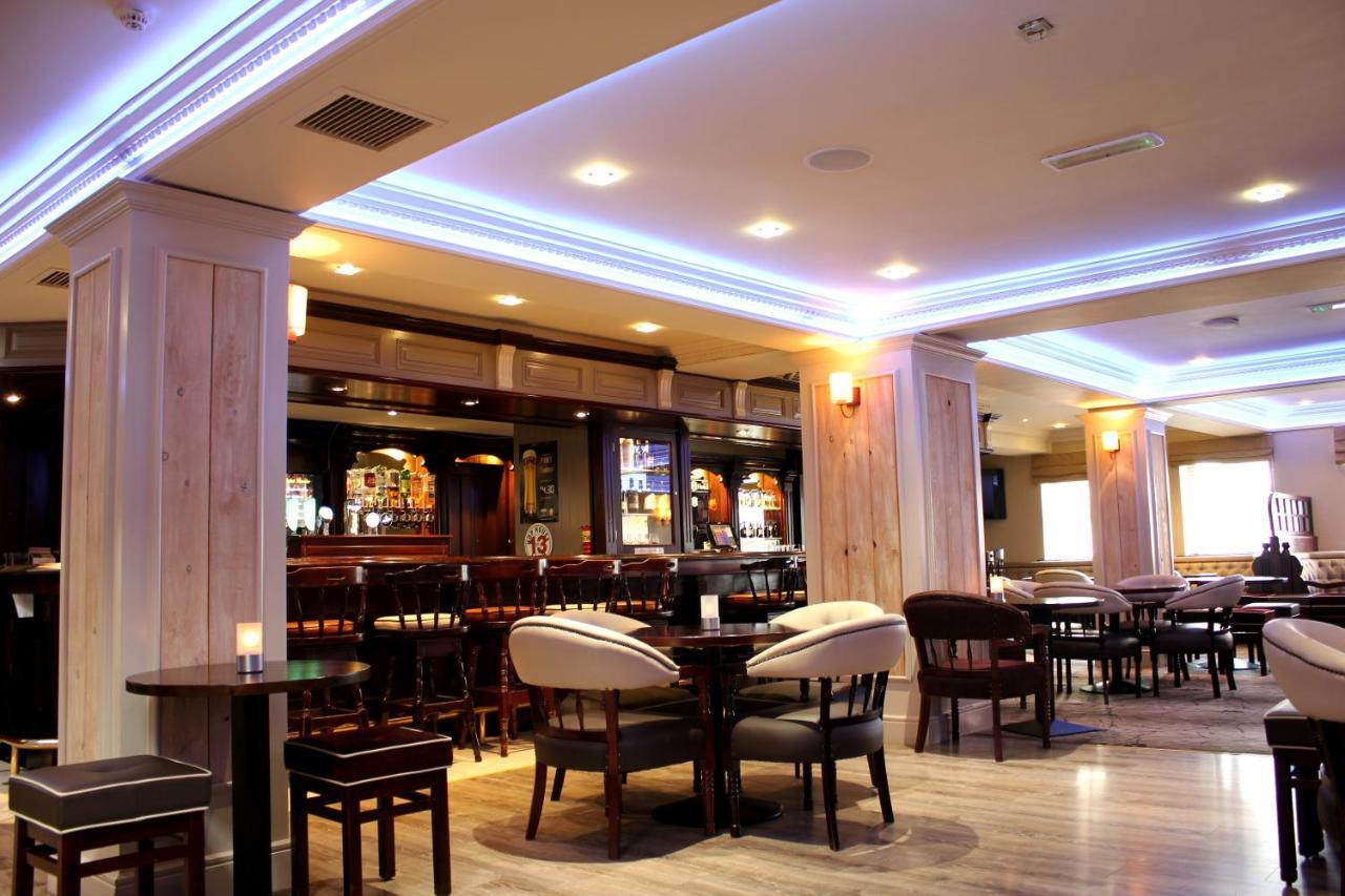 Отель The Bailie, Main St Bailieborough, A82T6C6 Каван Экстерьер фото